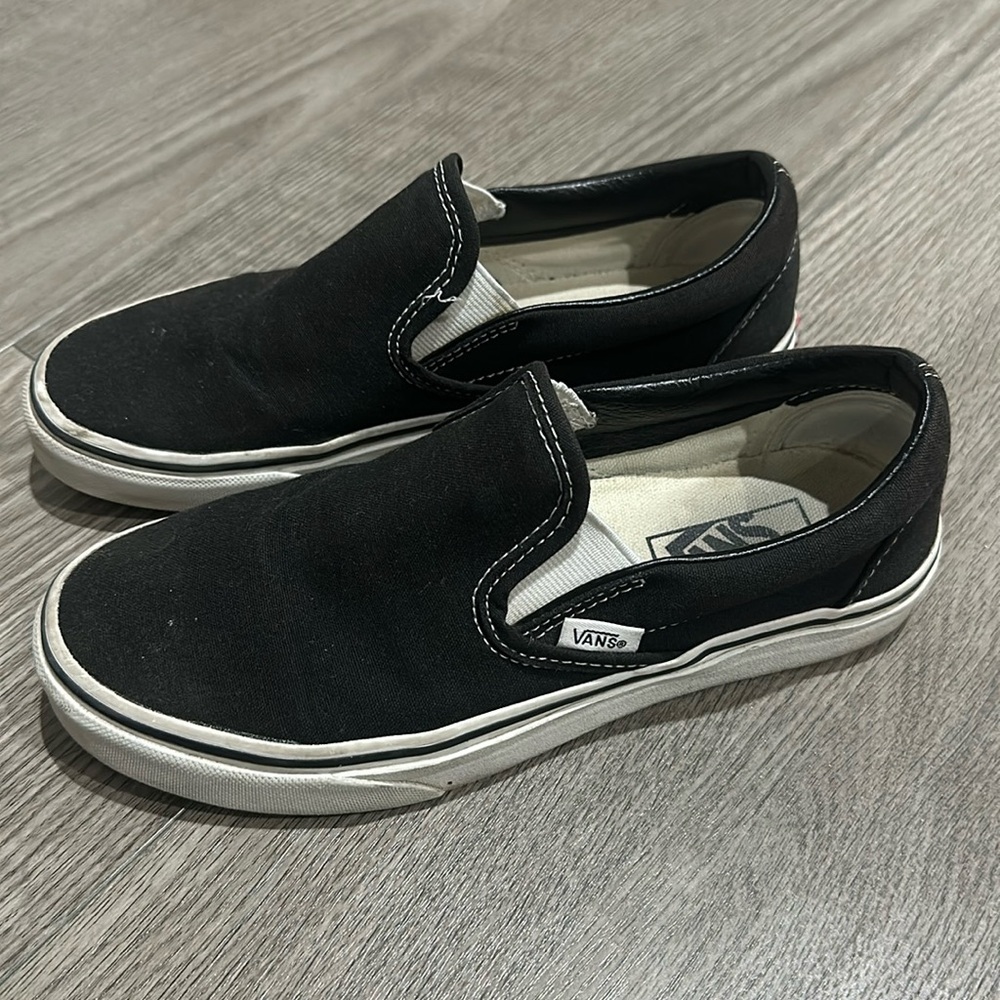 Black Vans. Slip Ons.
